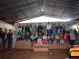 Palestra foi ministrada para cerca de 60 crianças e adolescentes na Escola Senador Saldanha Derzi, no Distrito de Montese - Assessoria