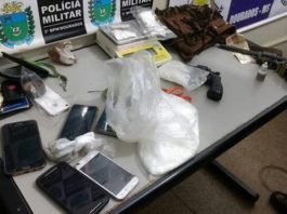 Drogas, armas e produtos de roubo apreendidos durante a ação policial – Divulgação 3º BPM