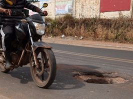 Motociclistas são as principais vítimas da falta de tampa em bueiros - Divulgação