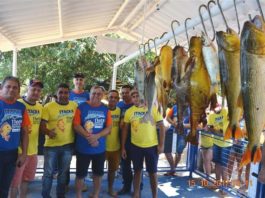 Autoridades conferiram de perto peixes pescados durante a Itaquipesca 2017 - Foto: Guiomar Biondo