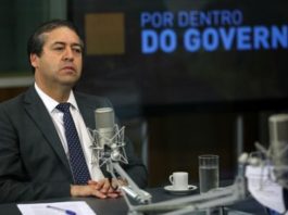 Ministro do Trabalho, Ronaldo Nogueira, concede entrevista ao programa Por Dentro do Governo, da TV NBR – Foto: José Cruz/Agência Brasil