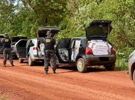 Comboio de quatro veículos abarrotados de contrabando e apreendido pelo DOF