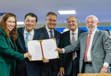 Lula celebra “momento histórico” com Portal da Reforma Tributária e Comitê Gestor do IBS