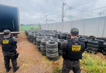 DOF apreende quase 2 mil pneus novos escondidos em carga de pneus usados
