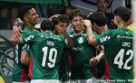 Com um a menos, Palmeiras vence Athletico-PR e mantém 6 pontos sobre o segundo colocado