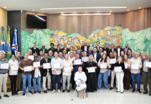 Câmara de Ponta Porã homenageia profissionais da comunicação em sessão solene