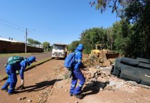 Moradores voltam a jogar lixo em áreas recém limpas e agravam epidemia de Chikungunya em Dourados