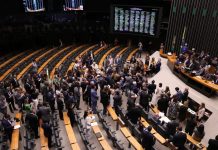 Congresso derruba veto de Lula e mantém PL da Dosimetria