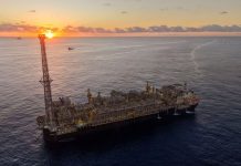 Em março, produção industrial cresce em 11 dos 15 locais pesquisados